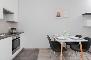 Gdańsk City Center Modern by Renters