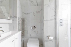 Sleek & Well-connected Studio Flat Archway!