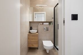 Studio by Galeria Katowicka by Renters