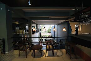 Twenty- Two Dazzle Bay