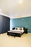 Twenty- Two Dazzle Bay