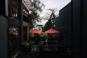 Twenty- Two Dazzle Bay