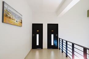 Twenty- Two Dazzle Bay