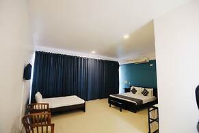 Twenty- Two Dazzle Bay