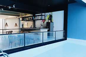 Twenty- Two Dazzle Bay