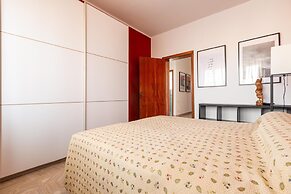 3688 Casa Fortuna by Barbarhouse