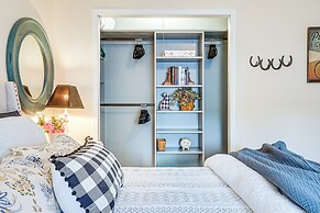 Zanesville Apartment w/ Porch - 3 Mi to Downtown!