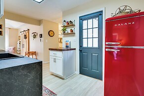 Zanesville Apartment w/ Porch - 3 Mi to Downtown!