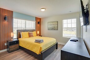 Kissimmee Getaway w/ Pool Access: 5 Mi to Disney