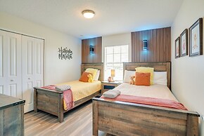 Kissimmee Getaway w/ Pool Access: 5 Mi to Disney