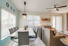 Kissimmee Getaway w/ Pool Access: 5 Mi to Disney