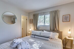 Hilton Head Island Gem, Walk to Folly Field Beach!