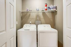 Pet-friendly Georgia Escape w/ Deck, Grill & Yard!