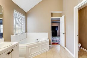 Pet-friendly Georgia Escape w/ Deck, Grill & Yard!