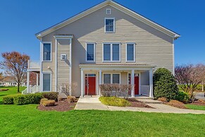 3 Mi to Beach: Ocean View Getaway w/ Pool Access