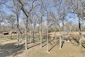 Hot Tub, Deck & Grill: Brookshire Gem Near Venues