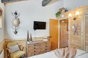 Brian Head Chalet w/ Mountain Views, Near Skiing!
