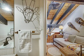 Brian Head Chalet w/ Mountain Views, Near Skiing!