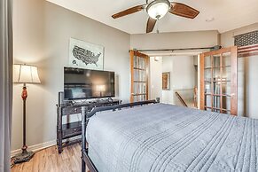 Spacious Branson West Retreat: Pool & Golf Access!