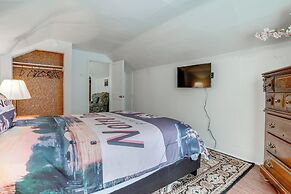 Niles Vacation Rental Near St Joseph River!