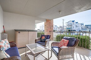 Cozy Ocean City Condo: Steps to Maryland Beach!
