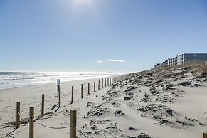 Cozy Ocean City Condo: Steps to Maryland Beach!