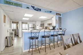 Cozy Ocean City Condo: Steps to Maryland Beach!