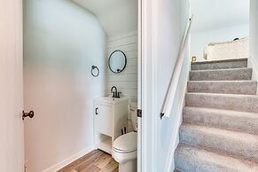 Home w/ Fire Pit & Sunroom: 9 Mi to Downtown Akron