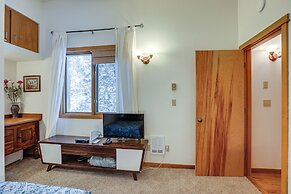 Mt Bachelor Village Resort Condo: 19 Mi to Skiing!