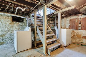 Central Meadville Apartment - Walk to Downtown!