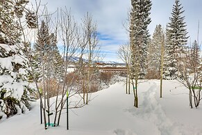 Cozy Winter Park Condo ~ 2 Mi to Ski Lifts!