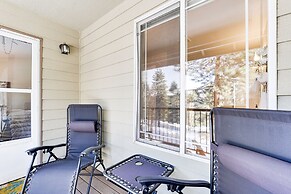 Klamath Falls Townhome w/ Deck & Resort Amenities!