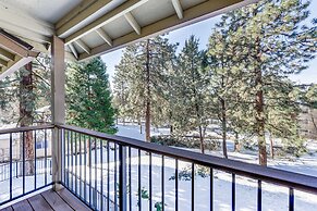 Klamath Falls Townhome w/ Deck & Resort Amenities!