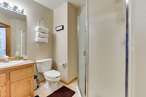 Klamath Falls Townhome w/ Deck & Resort Amenities!