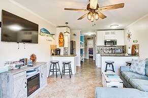 Galveston Vacation Rental - Walk to the Beach!