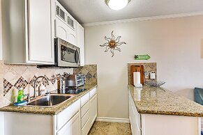 Galveston Vacation Rental - Walk to the Beach!