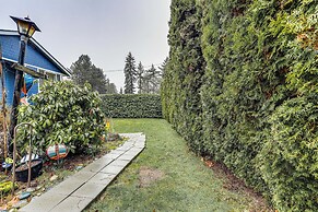 Steps to Idylwood Park Beach: Redmond Retreat!