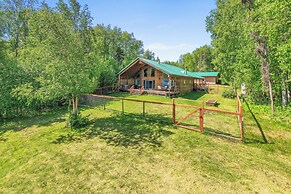 Wasilla 'spruce Moose' Cabin: Lakefront + Hot Tub!