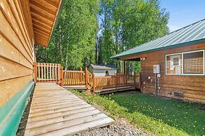 Wasilla 'spruce Moose' Cabin: Lakefront + Hot Tub!