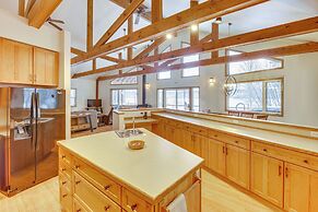 Wasilla 'spruce Moose' Cabin: Lakefront + Hot Tub!