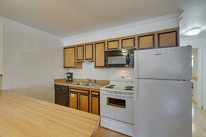 Main Street Red River Condo w/ Fireplace & Views!