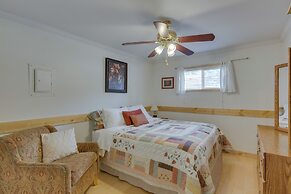 Main Street Red River Condo w/ Fireplace & Views!