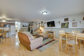 Main Street Red River Condo w/ Fireplace & Views!