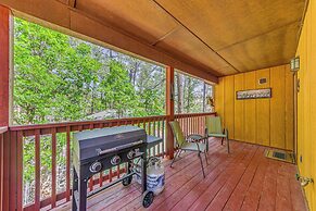 Ruidoso Cabin Rental w/ Hot Tub: Near Midtown!