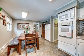 Rector Home w/ Hot Tub ~ 6 Mi to Ligonier!