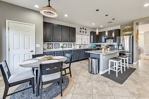 Updated Chandler Family Home ~ 1 Mi to Downtown!