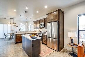 Flagstaff Townhome Near Downtown w/ Mountain Views