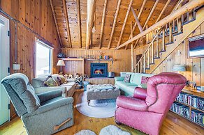 Michigan Cabin Retreat: 5 Mi to Sturgeon Bay Beach