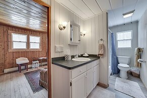 Michigan Cabin Retreat: 5 Mi to Sturgeon Bay Beach