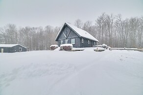Michigan Cabin Retreat: 5 Mi to Sturgeon Bay Beach